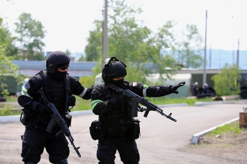 В Бурятии ФСБ задержала экстремистов, готовивших акции против властей и мигрантов