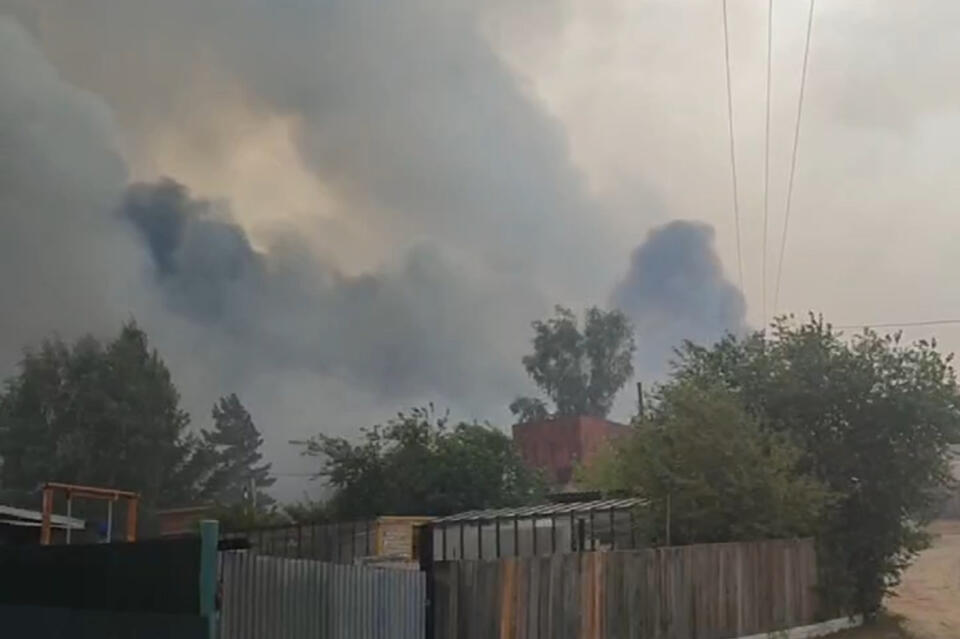 Огонь подбирается к СНТ «Каменка»