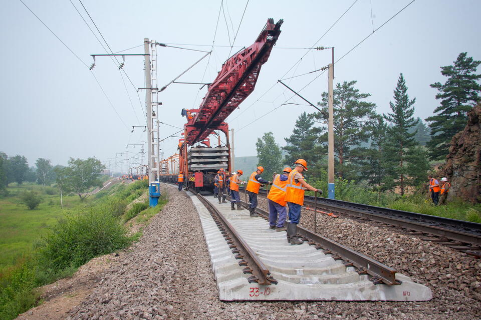 Свыше 317 км стальной колеи обновили на Забайкальской магистрали