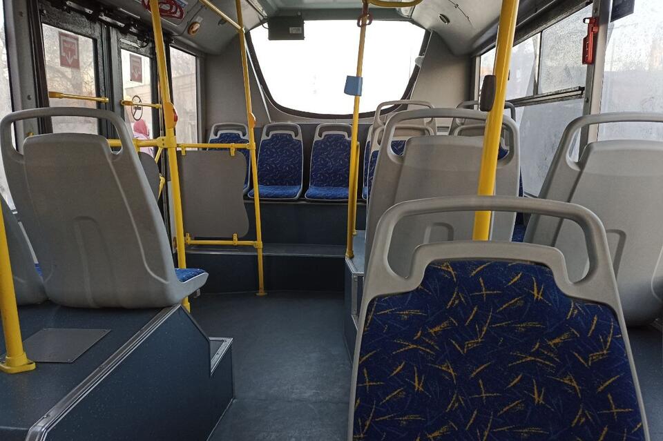 Сегодня мы все опоздали на работу – пассажиры автобуса №9 о новой системе оплаты