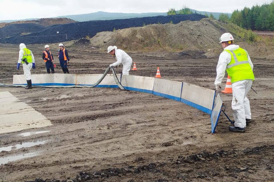 Учения по ликвидации разливов нефтепродуктов прошли в регионе