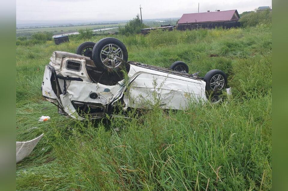 Перевернутый автомобиль найден в районе посёлка Черновские