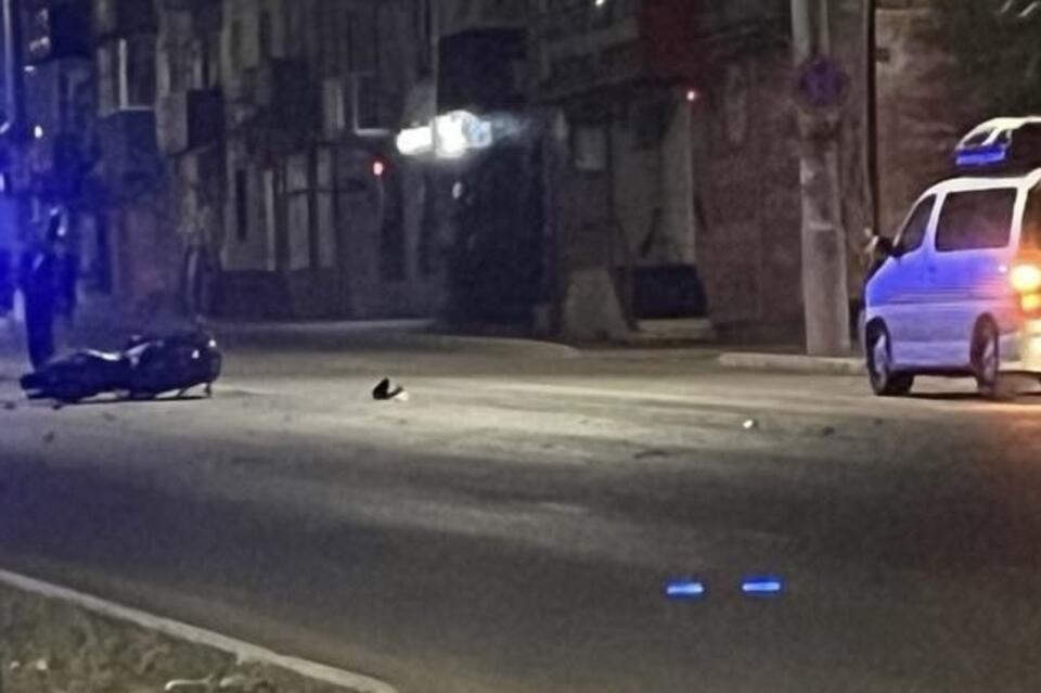 Автомобиль и мотоцикл столкнулись в центре Читы