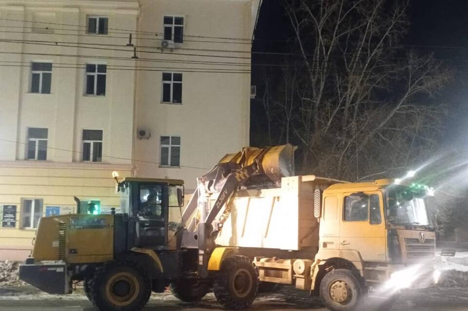 Мэрия отчиталась об очистке улиц Читы от снега — работы проводились ночью