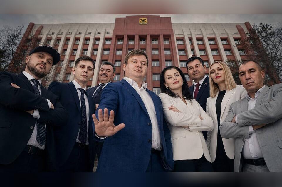 Власть худших начинается с молчания лучших