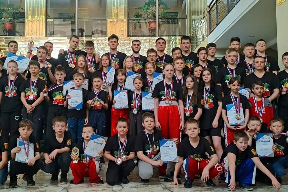 Кикбоксеры из Забайкалья собрали на крупном чемпионате 63 медали