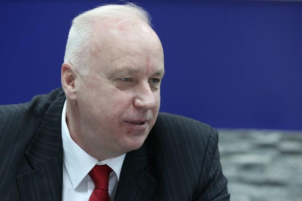 Бастрыкин заинтересовался разбитыми дорогами в Дарасуне