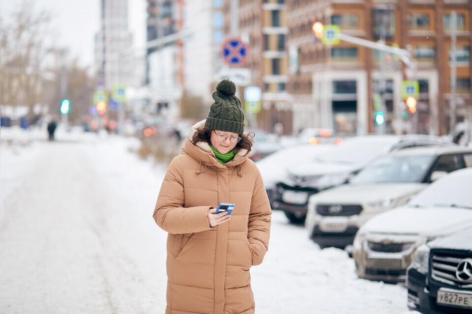 Аналитики: Женщины в Забайкалье чаще пользуются нейросетью