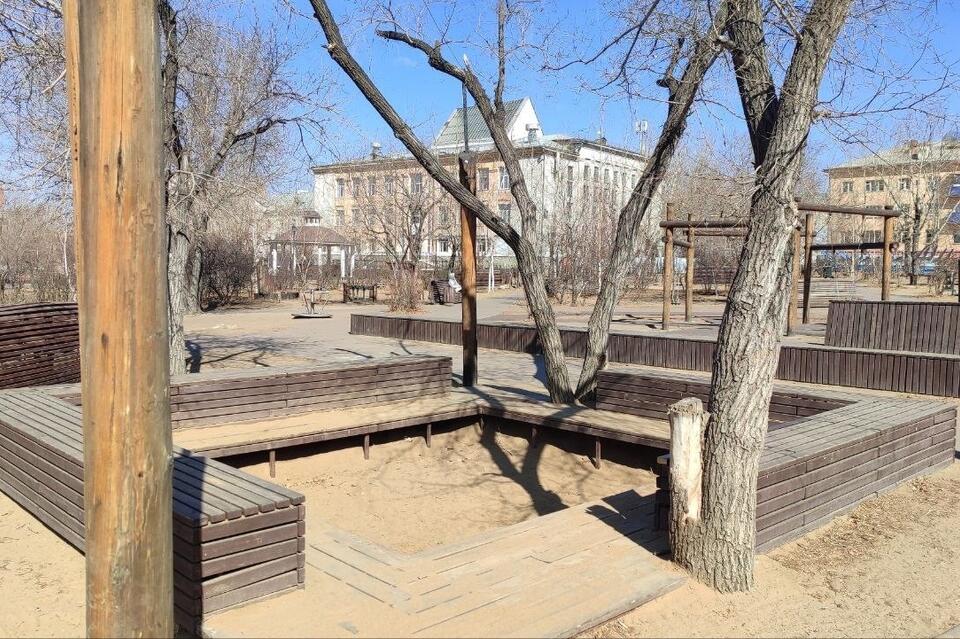 Сити-менеджер пообещала привести площадь Декабристов в порядок