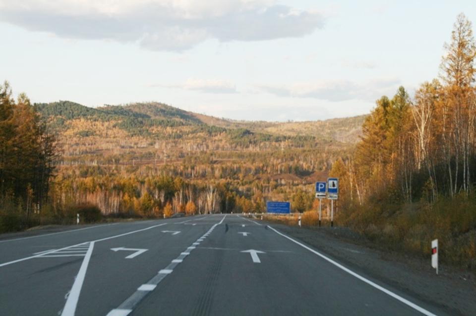 На федеральных дорогах Забайкальского края начались работы по обновлению разметки