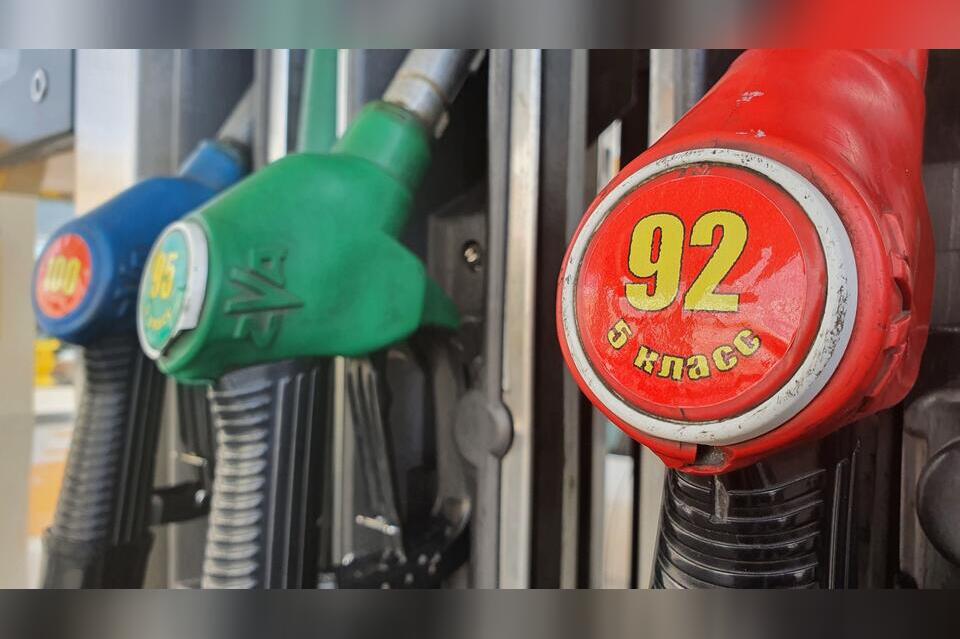 Стоимость бензина и дизтоплива снижается
