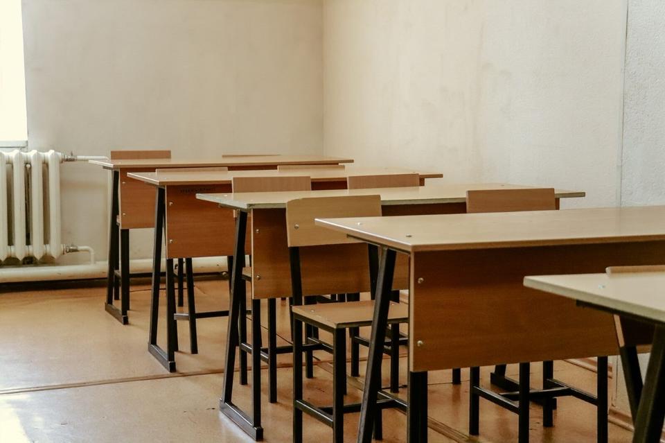 Забайкальские школьники и студенты могут точечно уйти на «дистанционку»