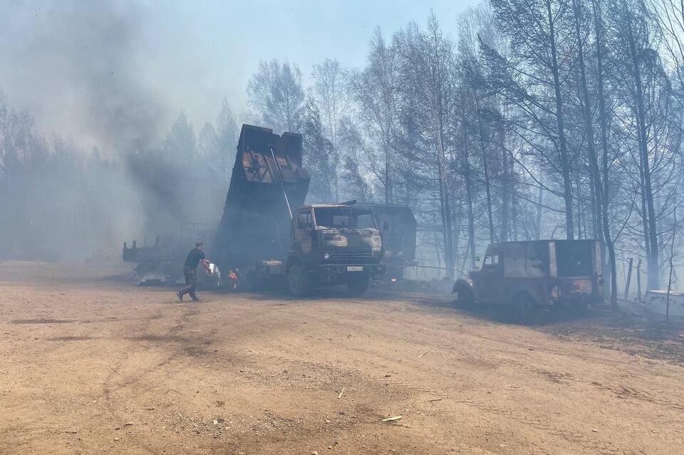 Прокуратура организовала проверку из-за пожара возле села Верх-Усугли