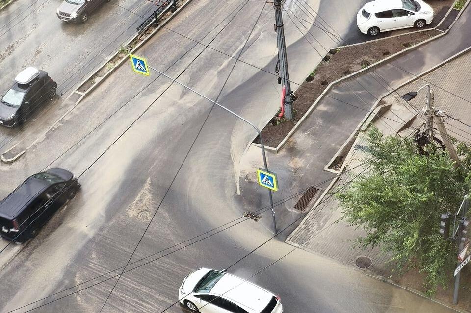 Ливневка на Новобульварной не справляется с дождем