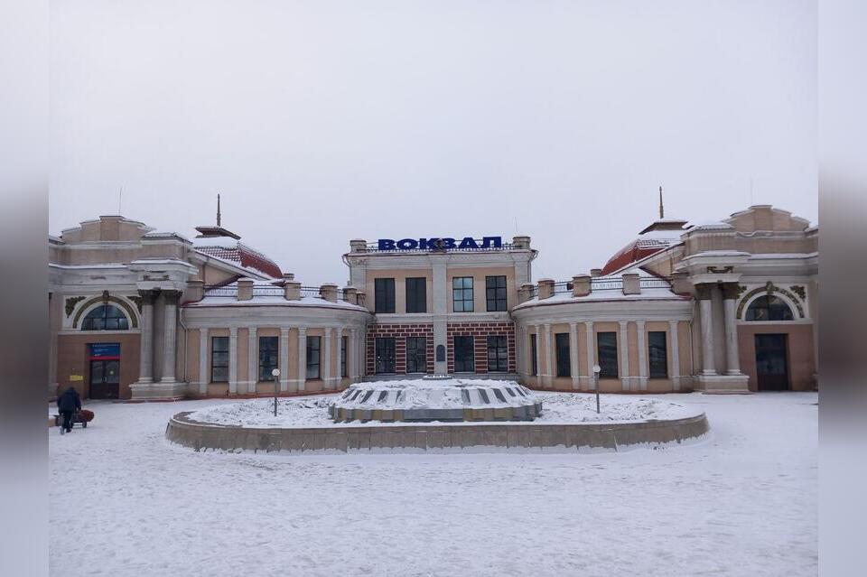 На вокзалах в ЗабЖД было изъято десятки запрещённых предметов