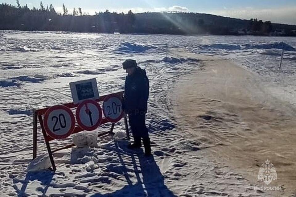 Ледовые переправы начали открывать в Забайкалье