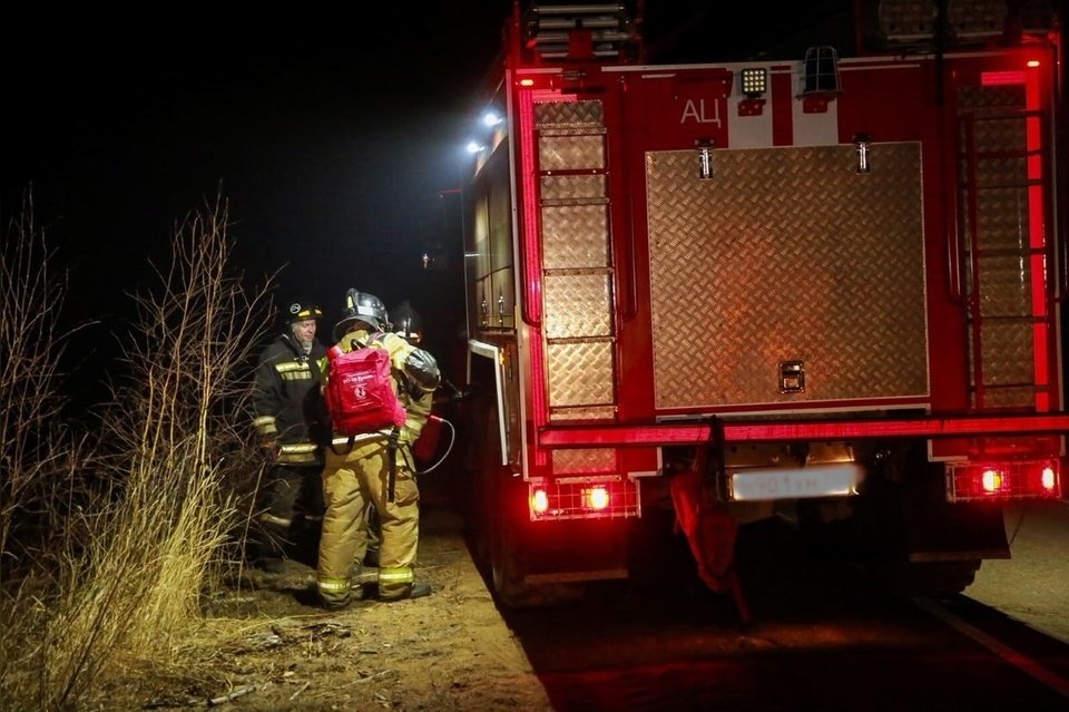Четыре человека, в том числе ребёнок, погибли на пожаре в посёлке Карымское