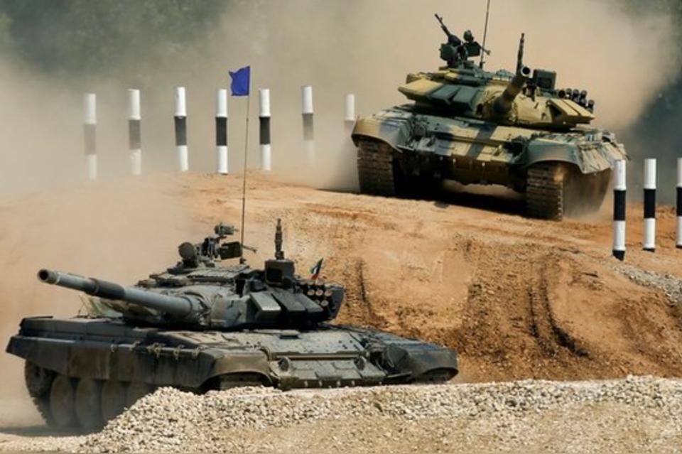 Экипажи танков из Забайкалья победили в окружном этапе «Танкового биатлона»