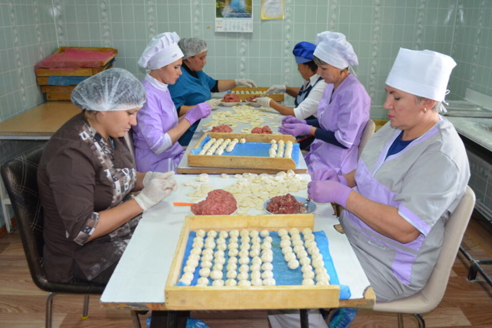 Три консервных цеха и колбасные заводы планируют открыть в Забайкалье в этом году