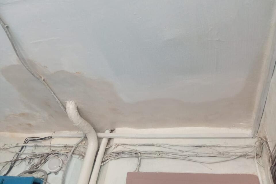 Госинспекция привлекла УК к ответственности за протечку кровли