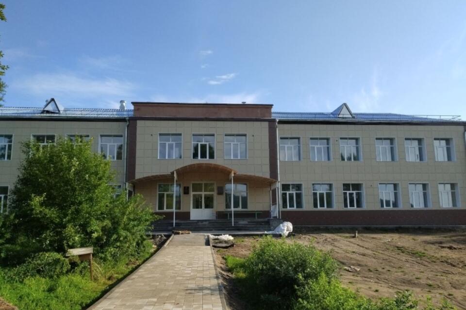 Ремонт школы в селе Читинского района завершили раньше срока