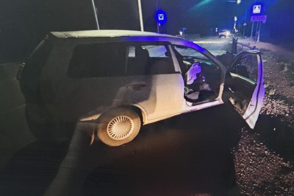 Водитель автомобиля погиб после наезда на препятствие в Чите