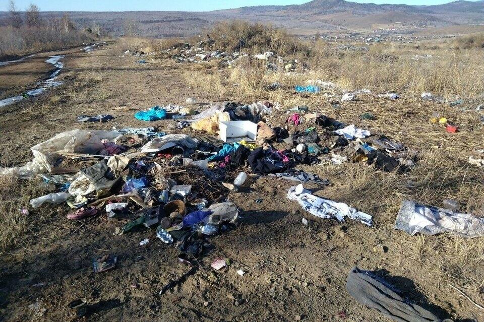 Берег Ингоды в посёлке Атамановка утопает в мусоре годами - местная жительница