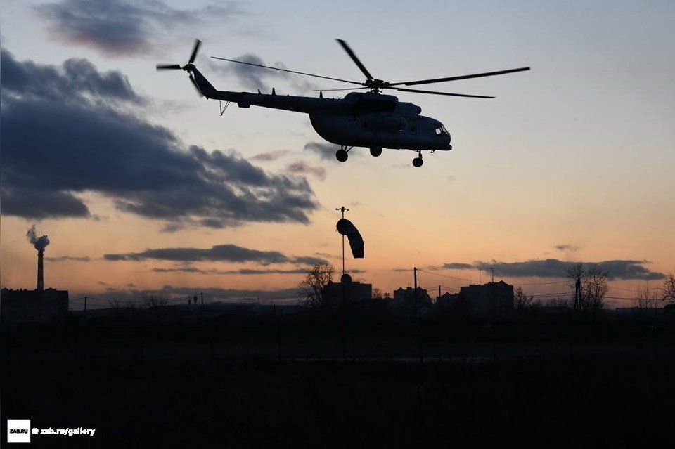 Вертолёт с туристами рухнул на Камчатке, 10 человек погибли