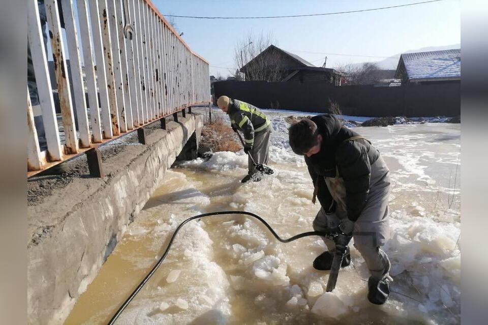 В Песчанке продолжается борьба с грунтовыми водами