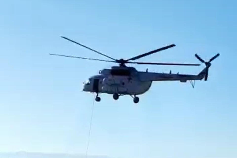 Тренировки пожарных-парашютистов начались в Забайкалье