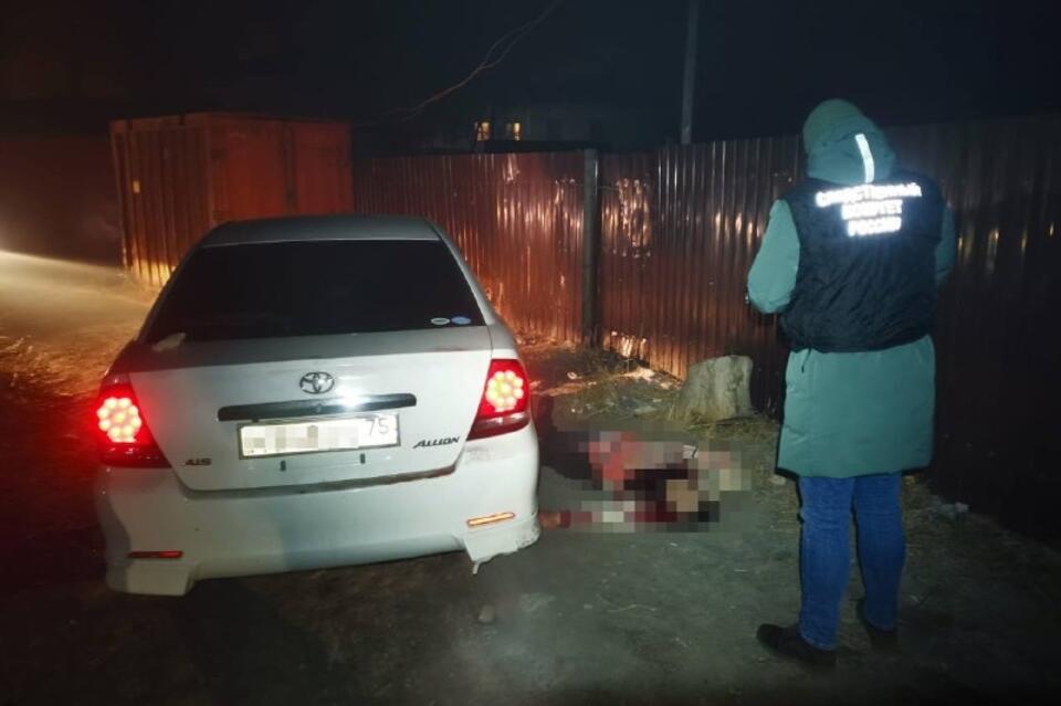 Следователи выехали на место убийства таксиста в Чите