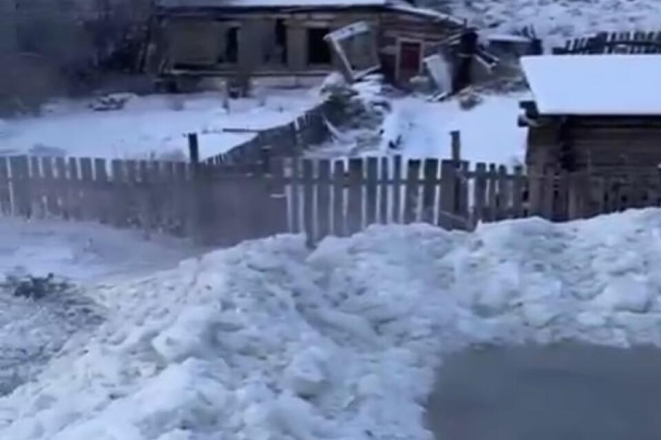 В Сретенском районе  идет борьба с обледенением