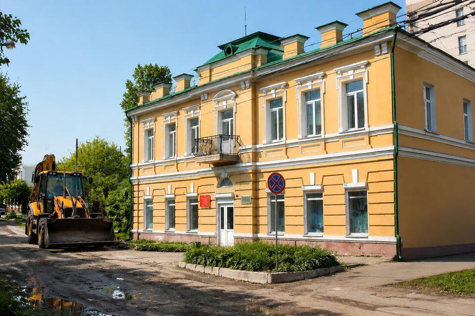 Веранду дома Гантимуровой отреставрирует фирма из Иркутской области