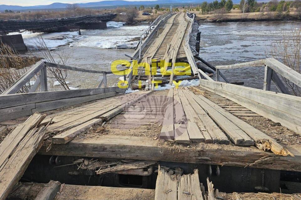 В Забайкалье рухнул мост