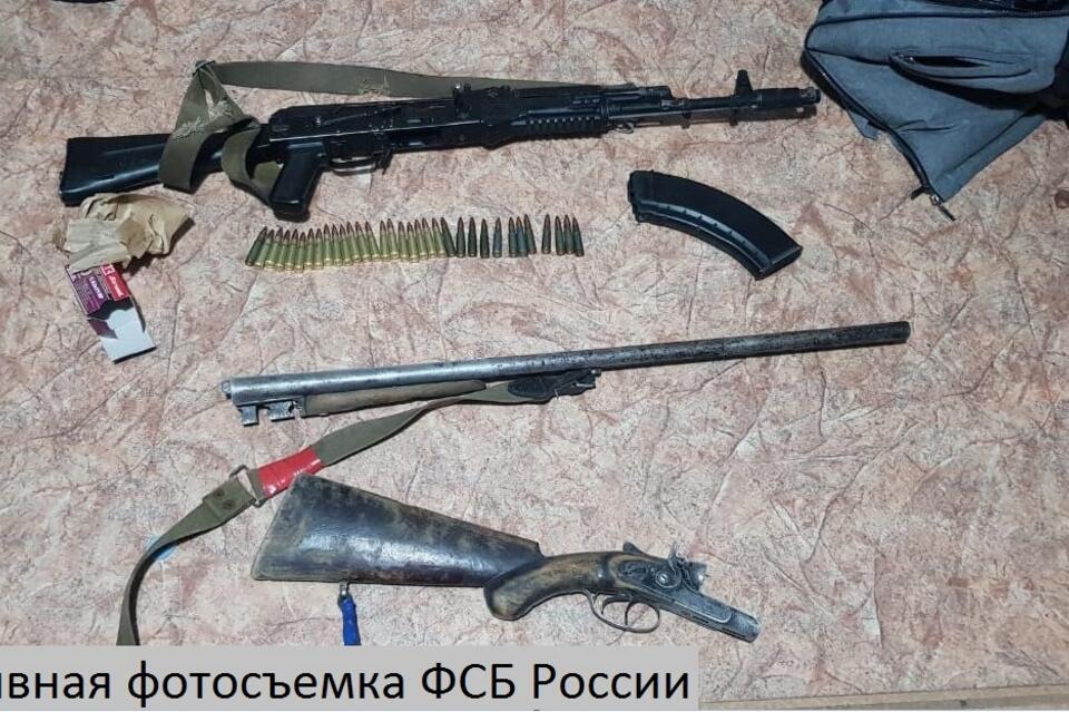 Сотрудники ФСБ нашли тайник с боеприпасами в пгт. Чернышевск