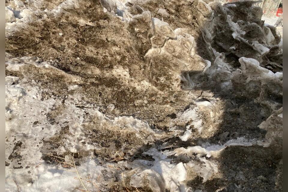 Улицы Читы чистят от снега