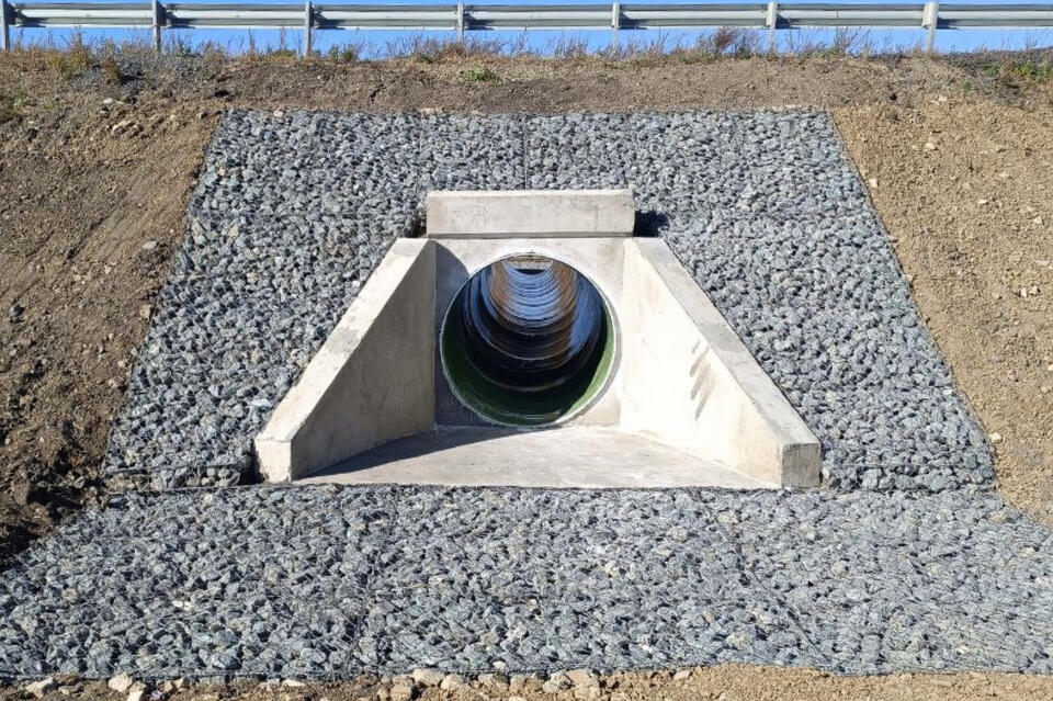 Ремонт водопропускных труб продолжается на федеральных трассах региона