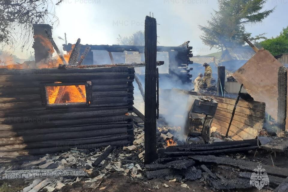 Два человека погибли на пожаре в забайкальском селе