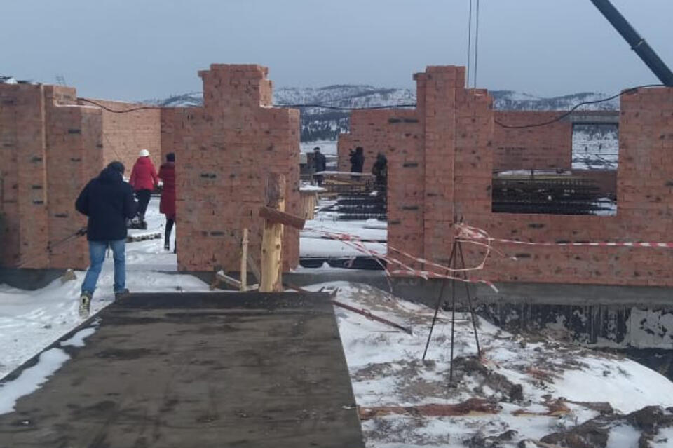 Подрядчик сорвал строительство школы и очистных в Петровск-Забайкальском районе