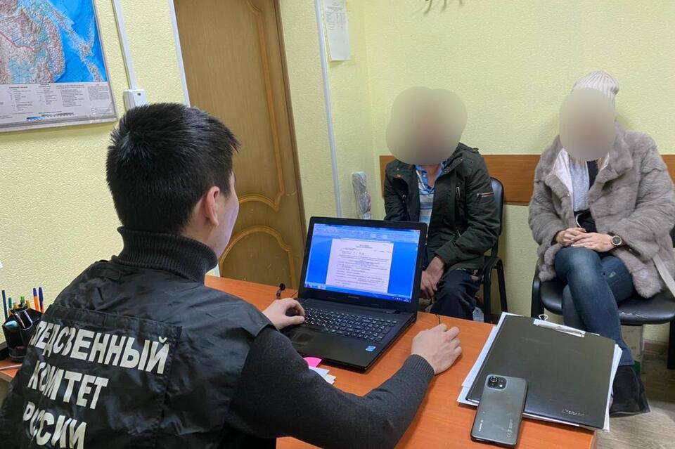 Следователи задержали подозреваемого в убийстве жительницы Краснокаменска (18+)