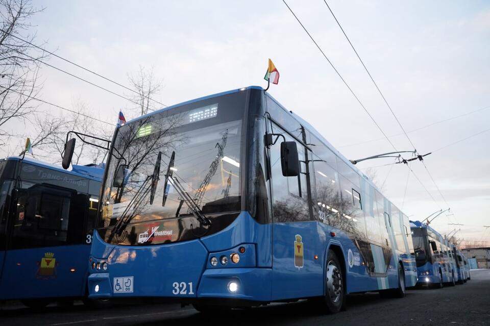 11 цифровых троллейбусов с терминалами для оплаты и Wi-Fi вышли на линии в Чите