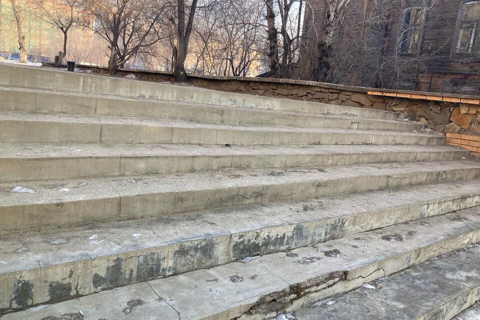 Щеглова: лестничные переходы в Чите находятся в плачевном состоянии