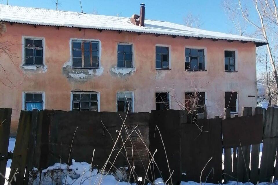 Жильцы аварийного дома в селе Балей ждут переселения уже 25 лет