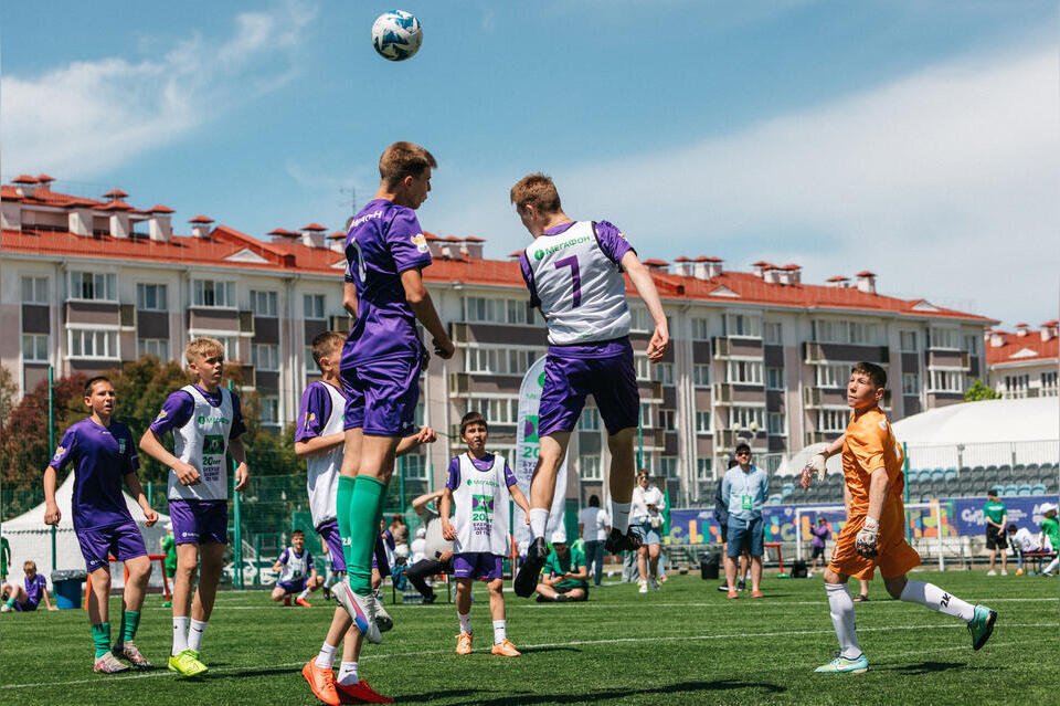 Футболисты из Читы сыграли в финале турнира для детей-сирот в Сочи