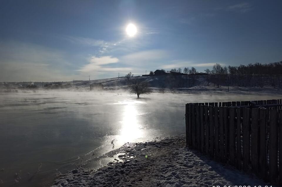 ZAB.RU публикует фото «ледяного потопа» в селе Курлыч Чернышевского района