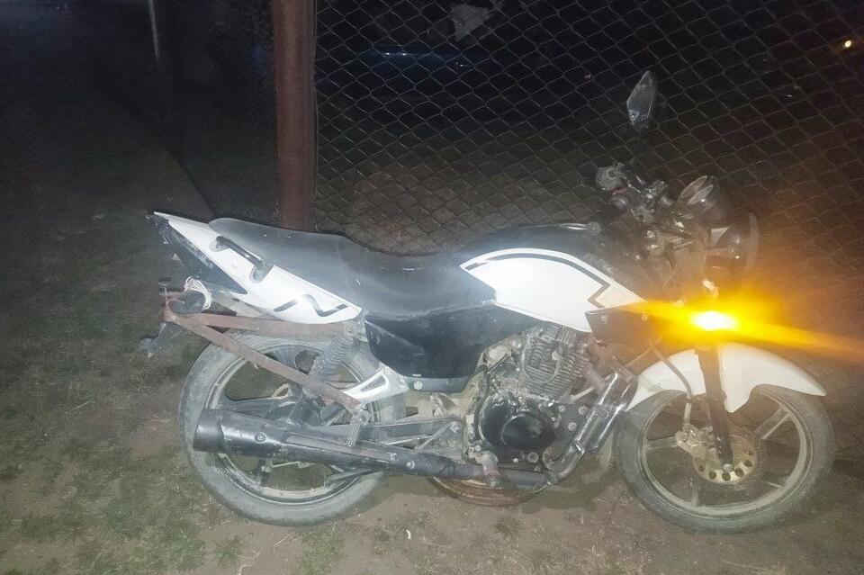 Мотоциклист без прав опрокинулся в селе Верхний Цасучей