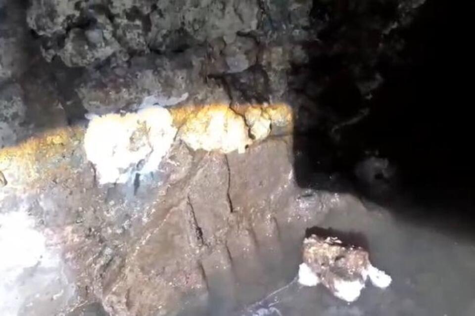 Жители улицы Ползунова бьют тревогу из-за затопленного подвала