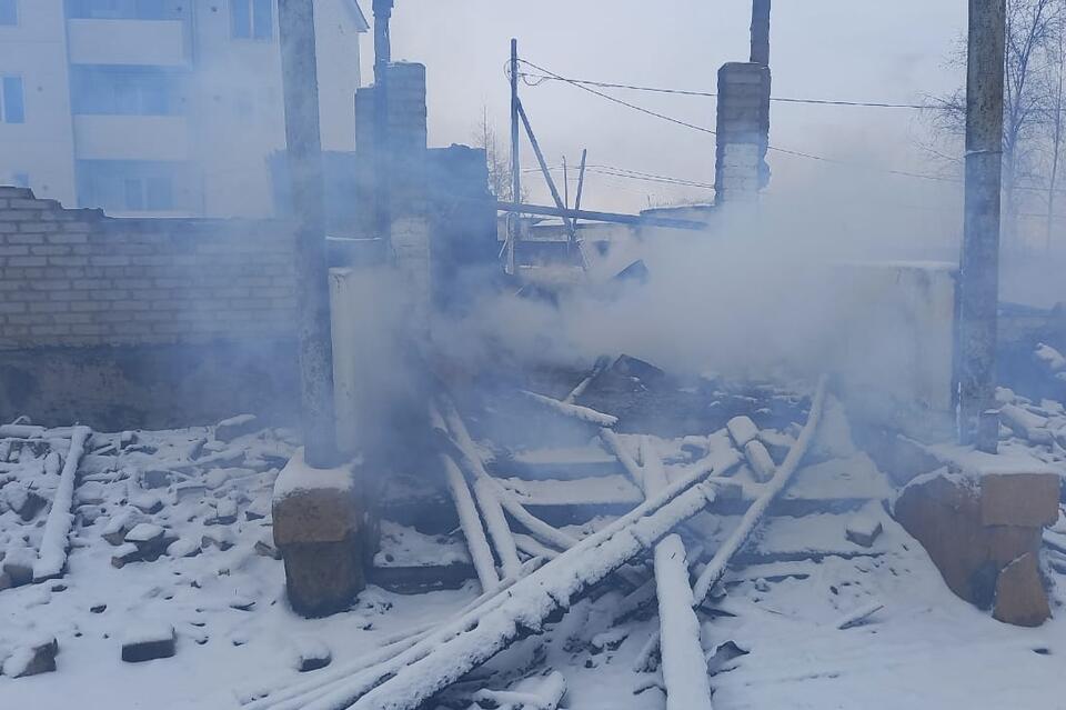 В Могоче сгорело общежитие, есть жертвы
