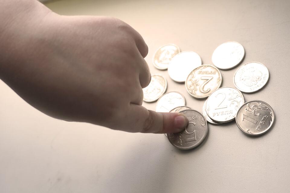 С 11 мая забайкальцам начнут перечислять выплаты на детей от 8 до 17 лет