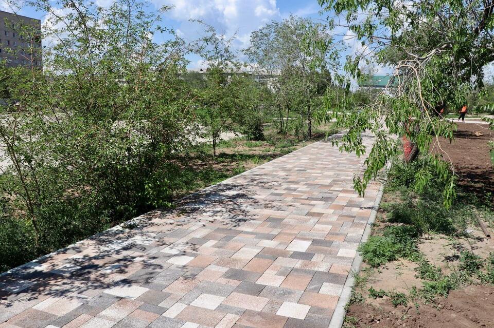 Ремонт парка МЖК планируют завершить в октябре